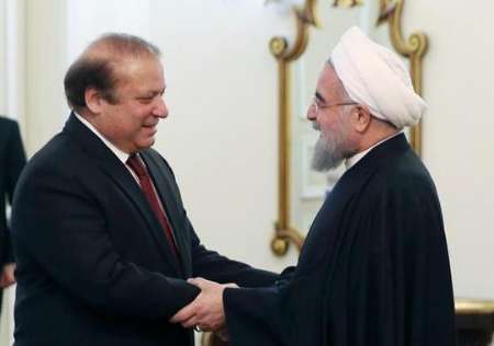 President Rouhani Officially Welcomed by Pakistan PM